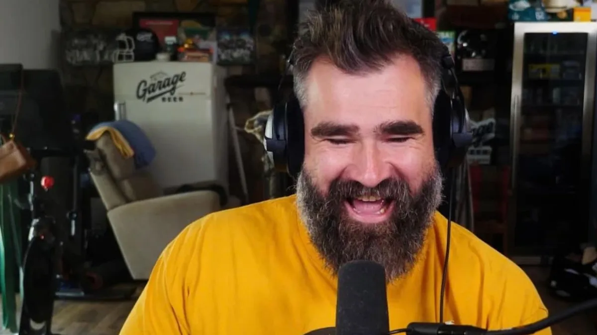 Jason Kelce Gets Emotional Over Dad Ed Kelce’s Heartwarming Gesture Toward Kids