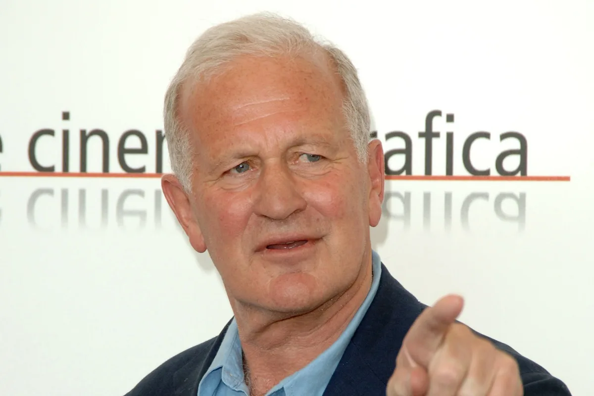 Morre John Irvin, diretor de O Espião que Sabia Demais e Hamburger Hill