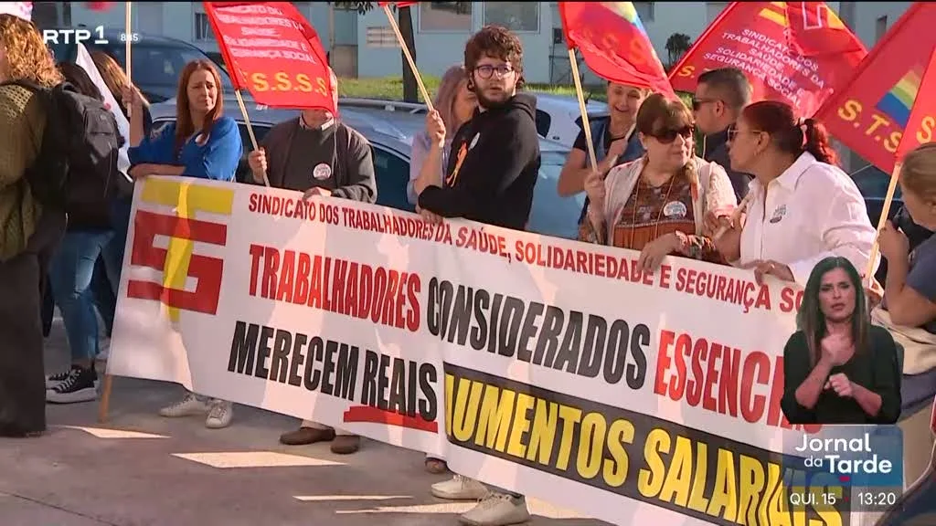 Trabalhadores das IPSS em protesto