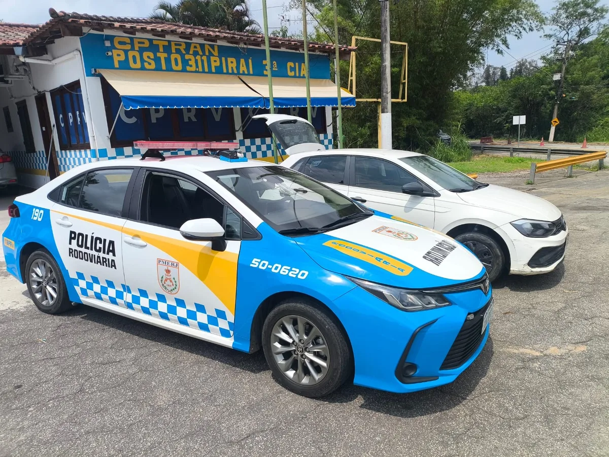 Carro alugado e não devolvido é apreendido em Piraí