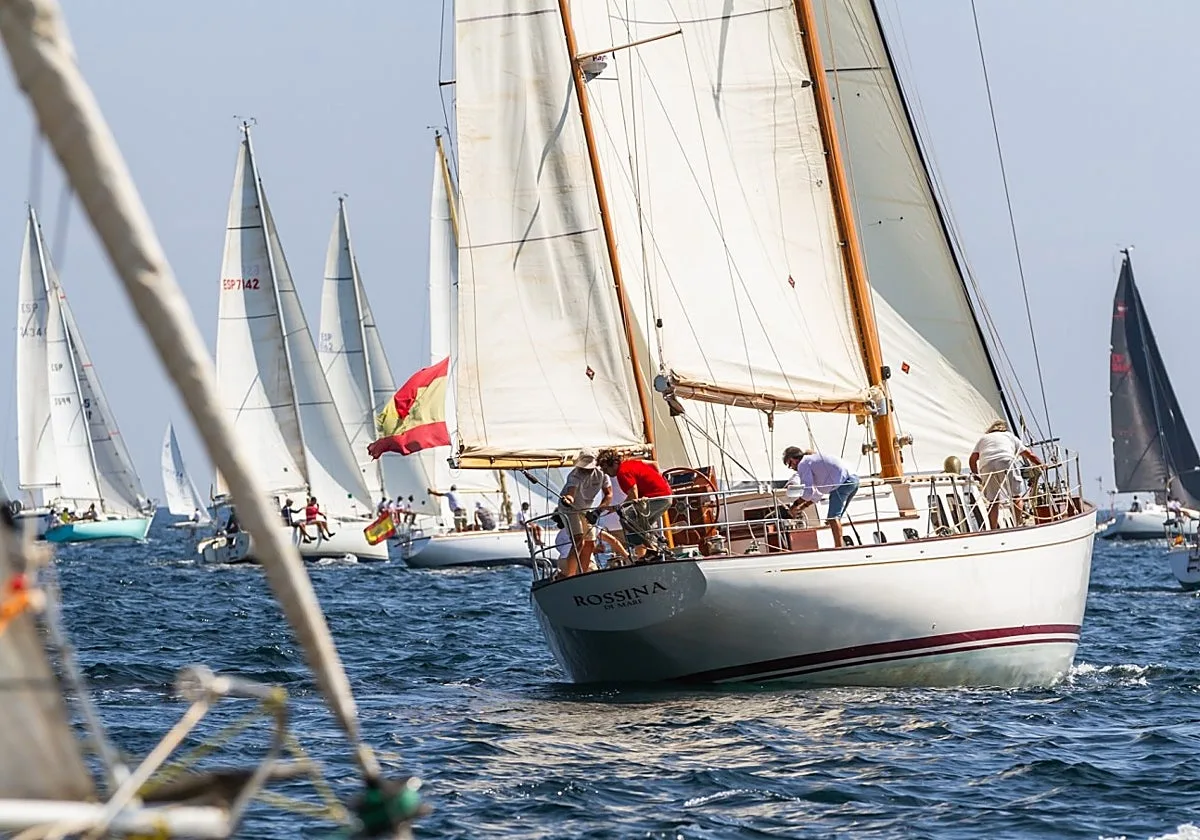 El Trofeo Cormorán reúne en Pollença a medio centenar de embarcaciones