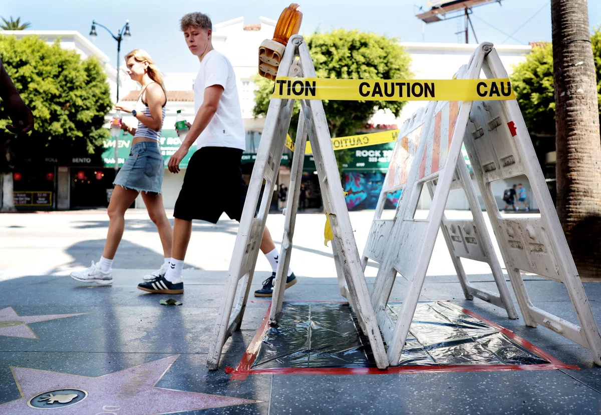 Dolly Parton's Walk of Fame star scratched up days after her death: 'Doesn't make any sense'