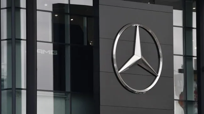 Mercedes пригрозил закрыть заводы, если сотрудники не будут больше работать