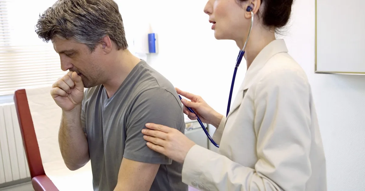 Descubren por qué los hombres tienen el doble de probabilidades de contraer tuberculosis que las mujeres