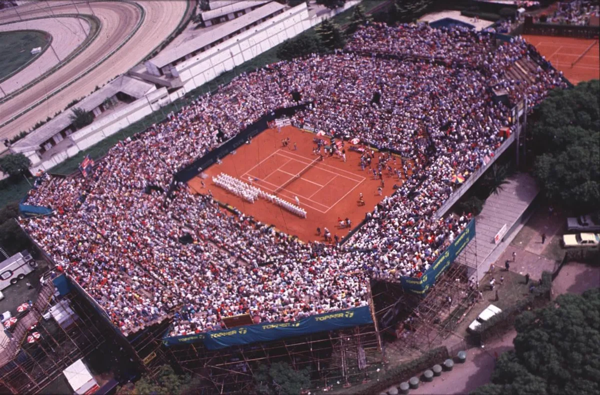 El court central del Buenos Aires Lawn Tennis Club cumple cien años: el estadio donde Guillermo Vilas masificó el deporte