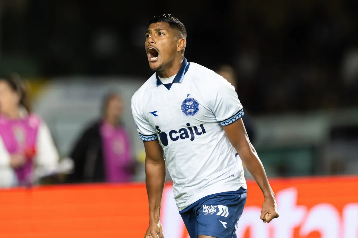 Pedro Rocha vive melhor fase no Coritiba e tenta repetir "lei do ex"