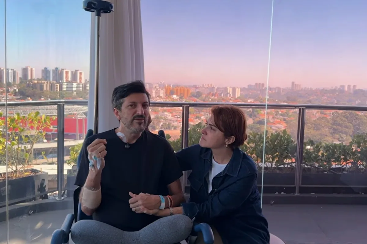 Em novo vídeo, Lito Sousa chora após diagnóstico: "Só acaba quando termina"
