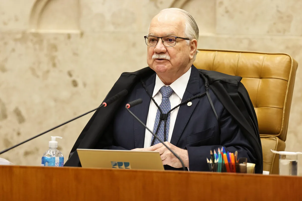 Vorcaro e Camisotti cobram Fachin por pedidos de liberdade parados no STF