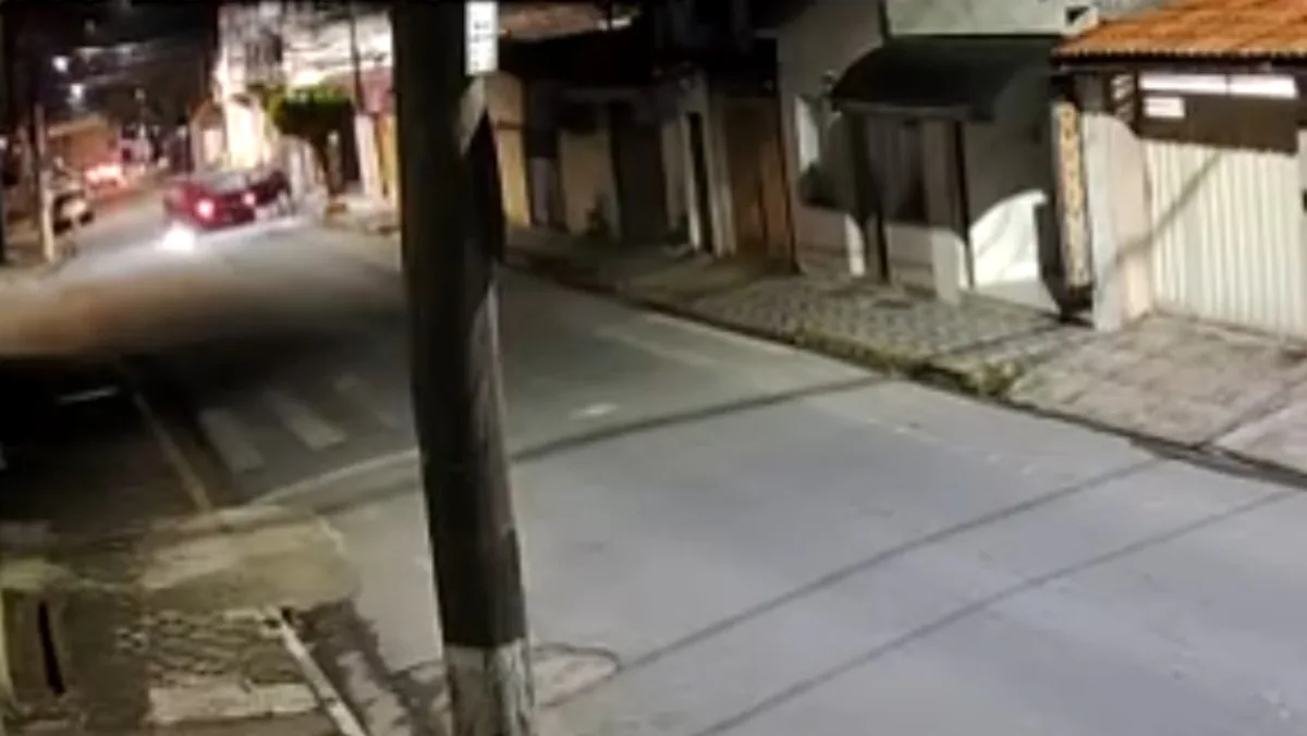 VÍDEO mostra tiroteio que deixou PM de folga baleado em Potim