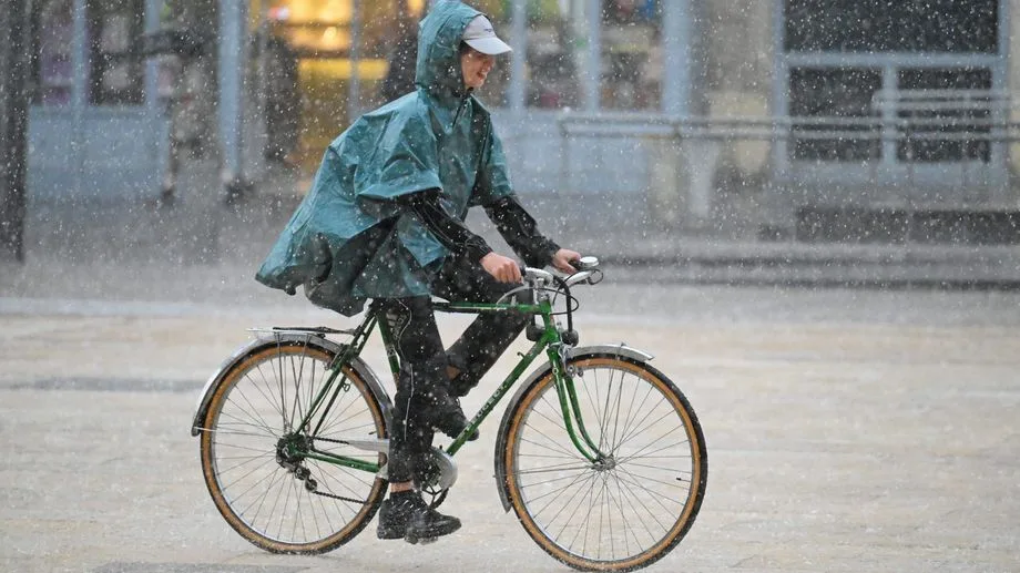 Météo : fortes pluies, premières gelées et éclaircies, quel temps pour cette semaine ?