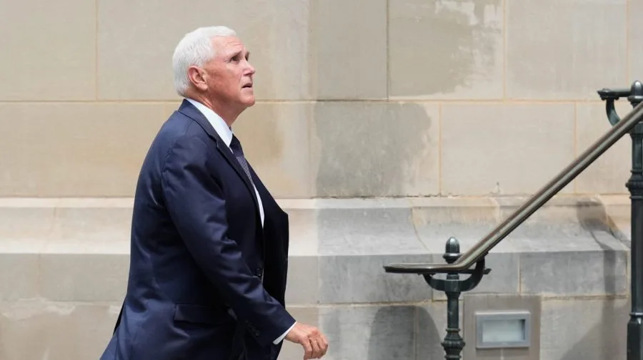 Pence calls on Trump to restore sanctions, scrap Russia diesel deal