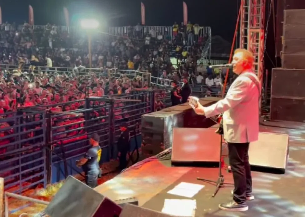 “Foi inesquecível”, diz Amado Batista após show na ExpoCapixaba 2026