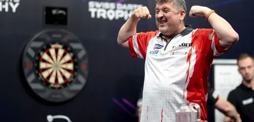 Österreichs Darts-Star Mensur Suljović erst unfair, dann sexistisch