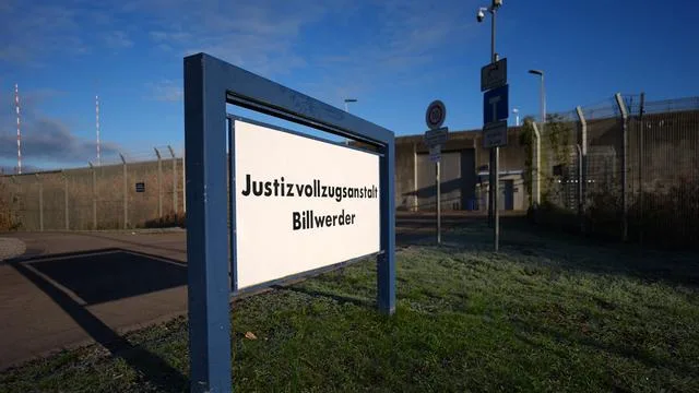 Politische Bildung: Anne-Frank-Ausstellung in JVA - Prävention gegen Judenhass