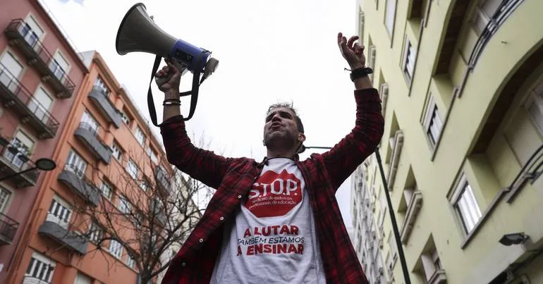 STOP avalia protestos contra devolução de salários