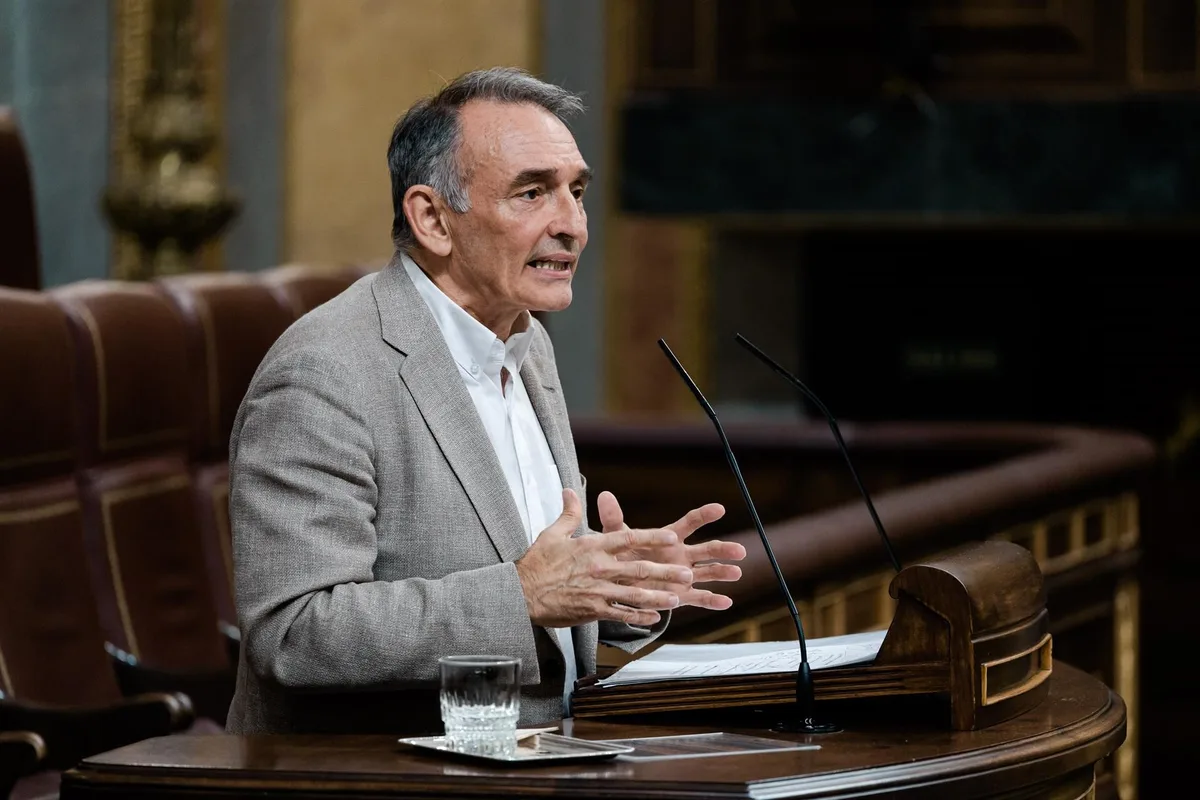 IU reclama al Gobierno que rechace su 'placet' al nuevo embajador de Colombia en España propuesto por Espriella