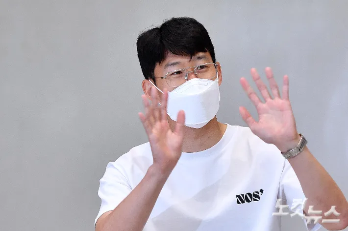 "축구에 온전히 집중" 손흥민, 패션 사업 'NOS7' 접는다