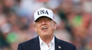 Académica francesa alerta Europa para ameaça do "domínio linguístico" de Trump e da extrema-direita