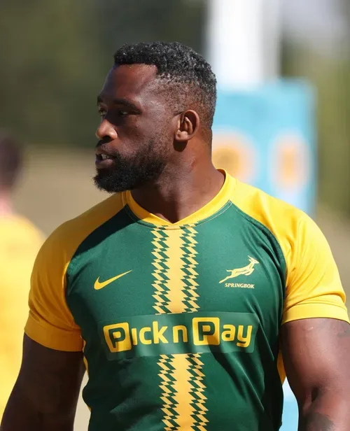 Siya Kolisi’s ‘responsible’ approach to injury comeback praised by Thomas du Toit