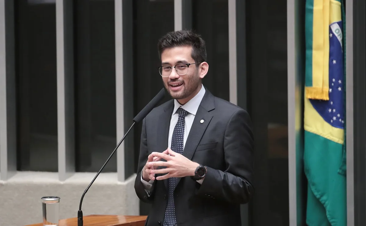 STF arquiva queixa de Weverton Rocha contra Kim Kataguiri