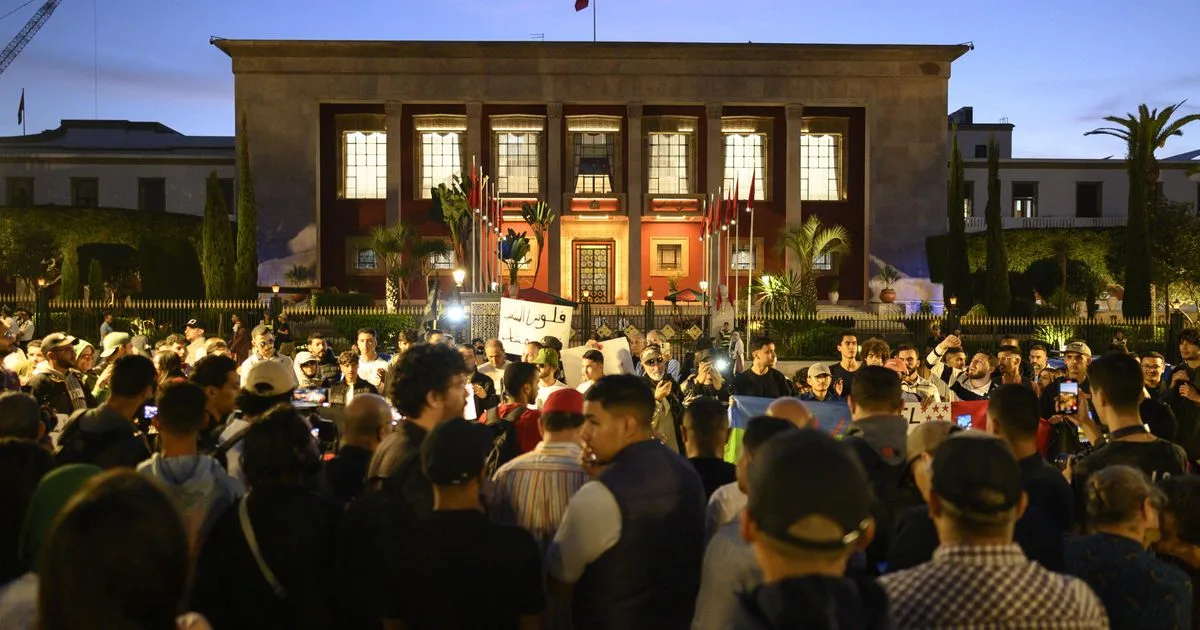 « Tout cela est une vraie mascarade, personne ne pourra jamais rien changer » : pourquoi tant de jeunes Marocains boudent les législatives
