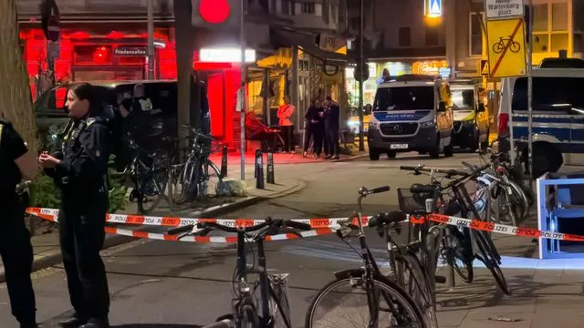 In Hamburger Kulturverein: 14-Jähriger angeschossen - 20-Jähriger mit Stichverletzungen