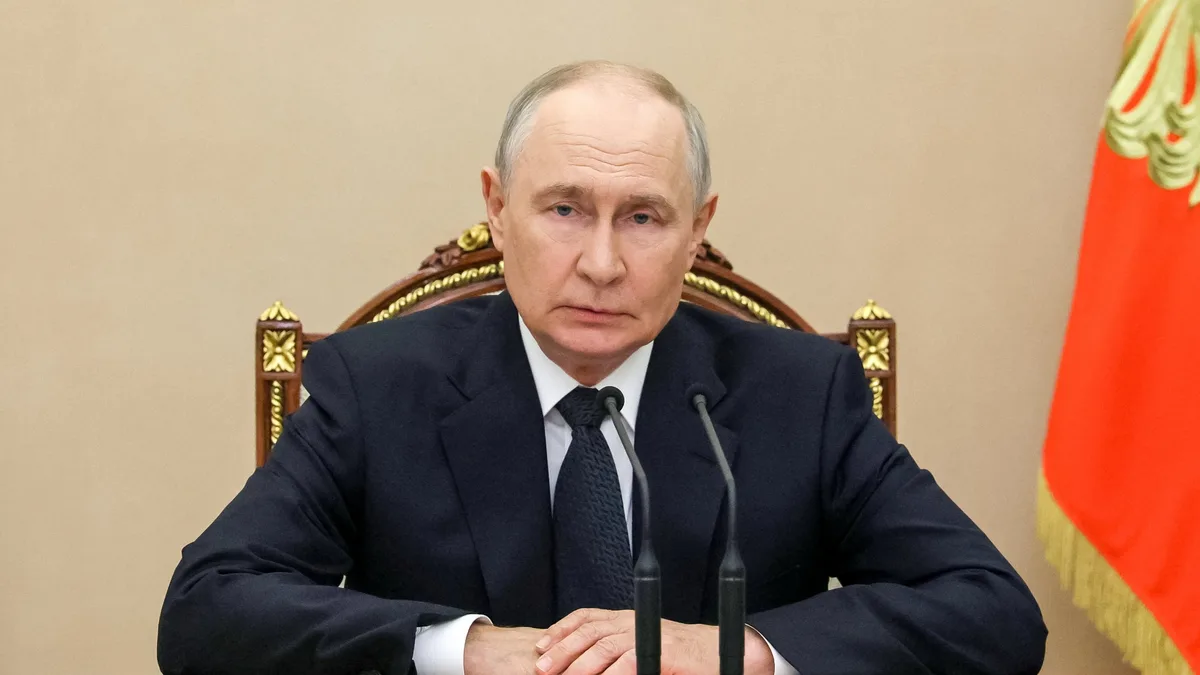 Putin’s Airports Plunged Into Chaos After CIA Chief’s Mysterious Visit