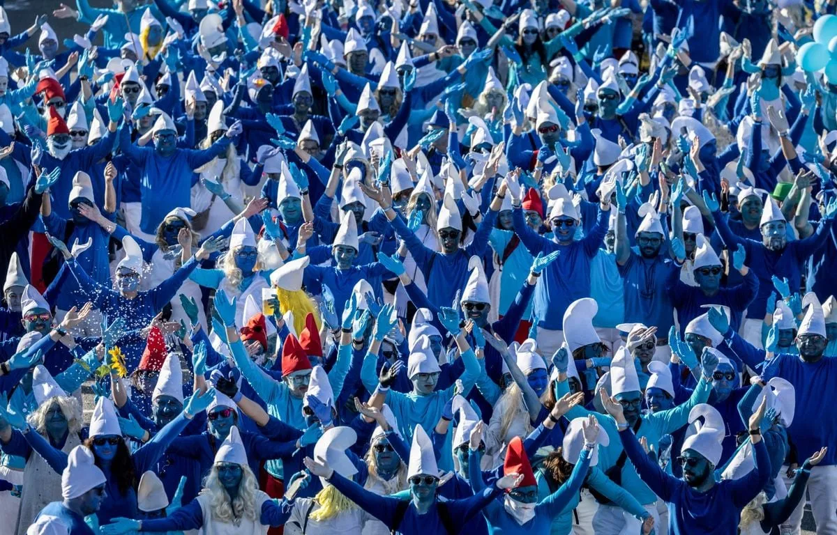 EN IMAGES Des Schtroumpfs, du fromage et du foot… Les nouvelles prouesses du « Guinness World Records 2027 »