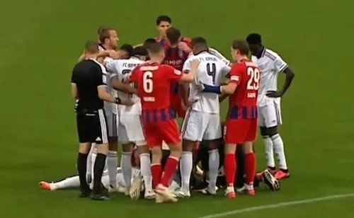 Jamal Musiala, futbolista del Bayern Munich, vuelve a desplomarse en pleno partido