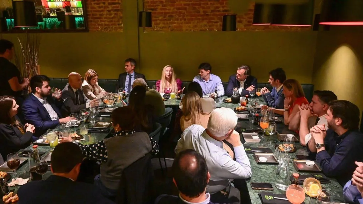 Karina Milei reunió a los senadores libertarios en la previa de una sesión clave