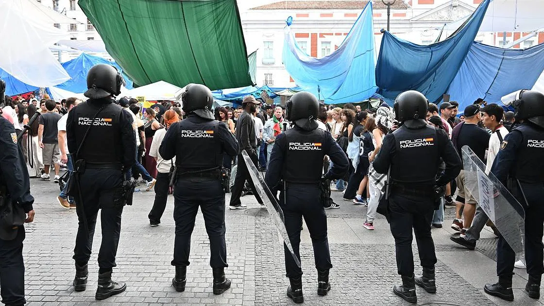Confrontos e detenções marcam 17.º dia de protestos contra crise da habitação em Madrid