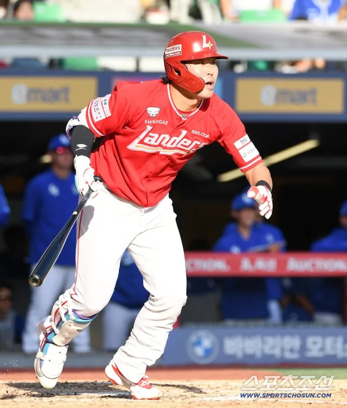 [포토] 한유섬, 장타 폭발