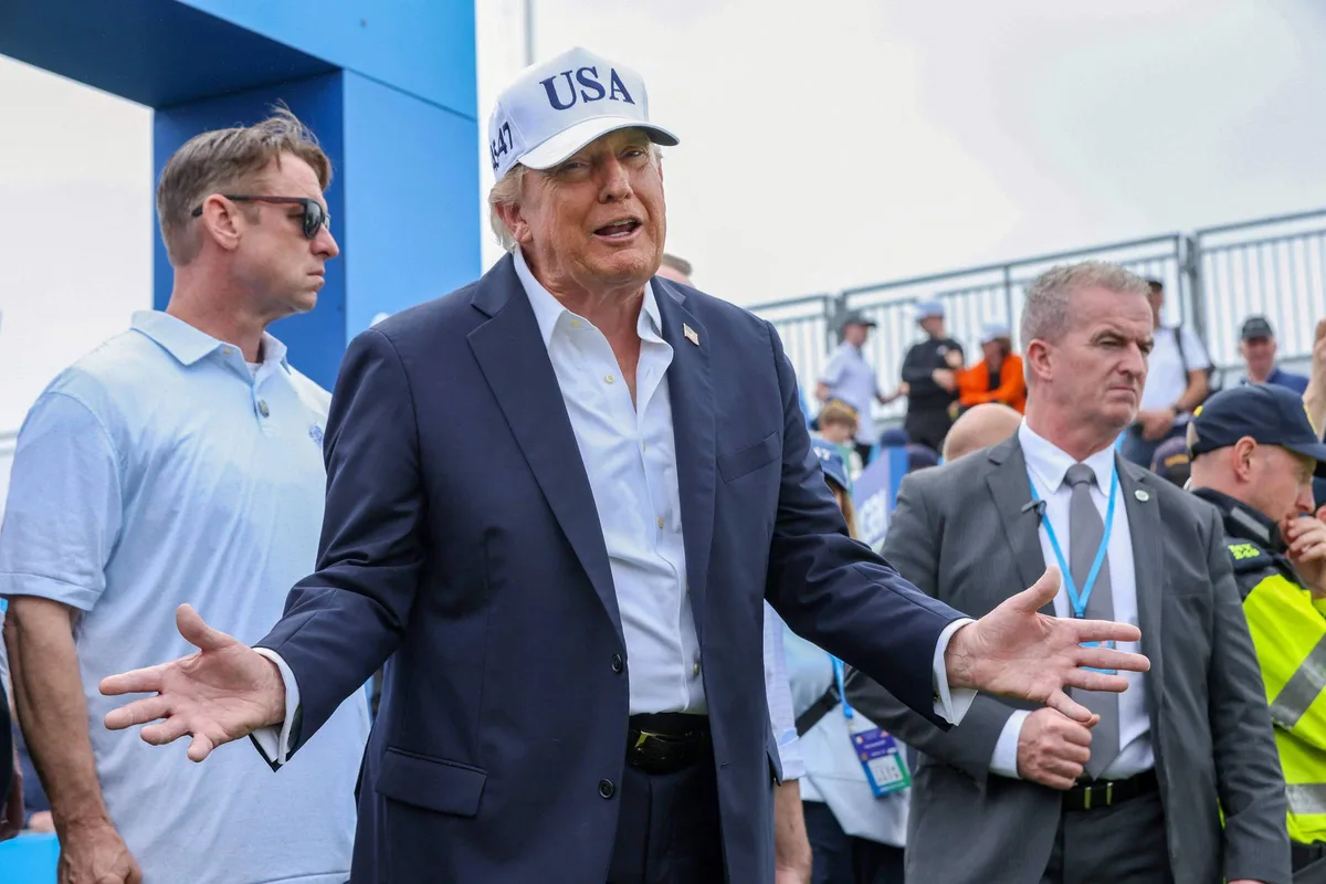 Trump critica 'forças negativas' que querem desacelerar a IA