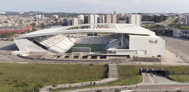 Corinthians avança com a Caixa e pode ter agência no estádio