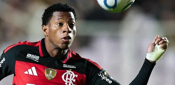 Flamengo recebe proposta do Dínamo de Moscou por Plata