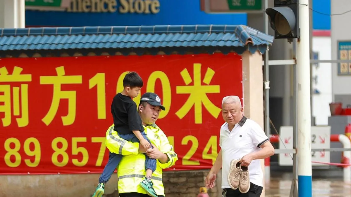Typhoon lashes China as tens of thousands evacuated