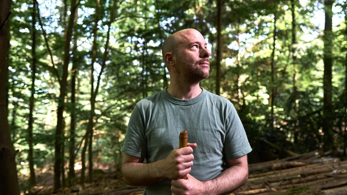 Michael lebt 3 Jahre im Wald und sagt: „Irgendwann wirst du zum Tier“