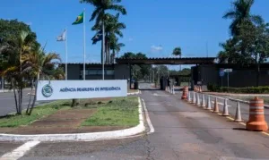 Legalidade do uso do software espião First Mile e os poderes da Abin
