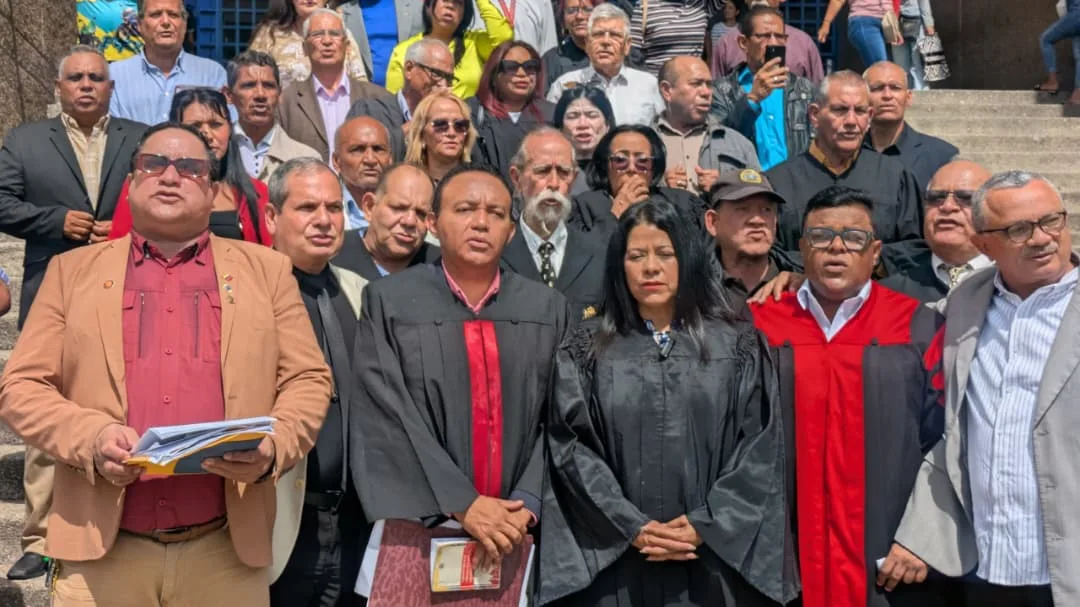 Exigen destitución de magistrados, jueces y fiscales designados sin concursos de oposición