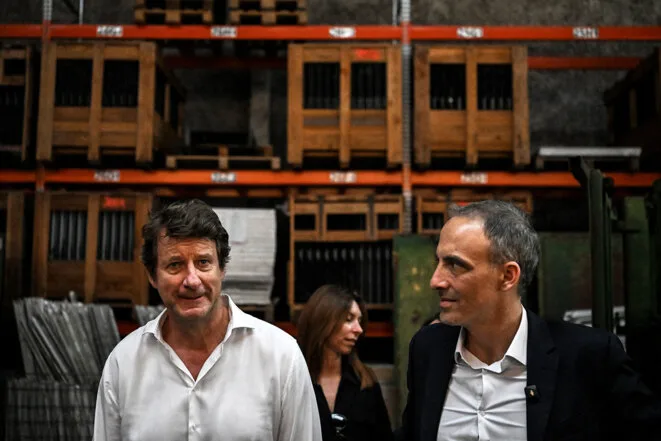 Yannick Jadot rallie Raphaël Glucksmann… et le contredit déjà sur le nucléaire