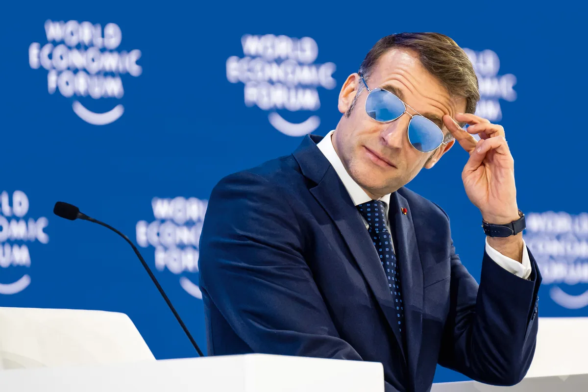Em revés para Macron, Justiça francesa reverte proibição de redes para menores de 15 anos