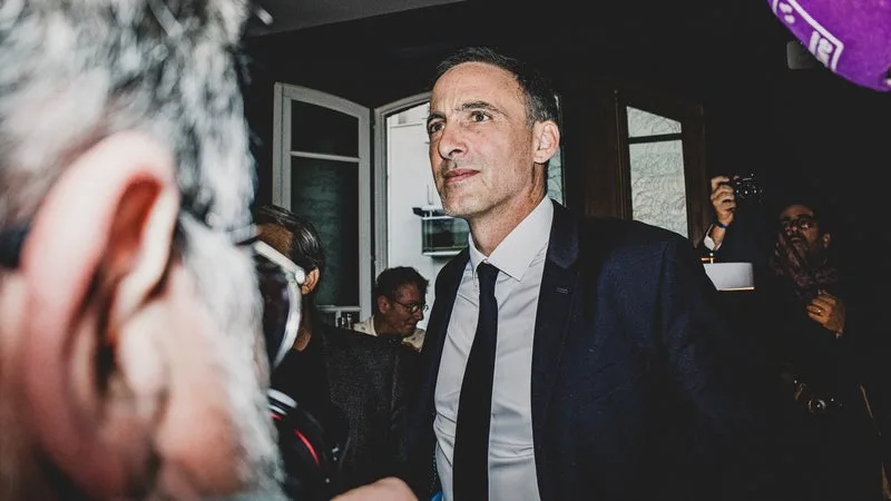 Jean-Luc Mélenchon, Marine Tondelier, Édouard Philippe... À qui profite la victoire de Raphaël Glucksmann?