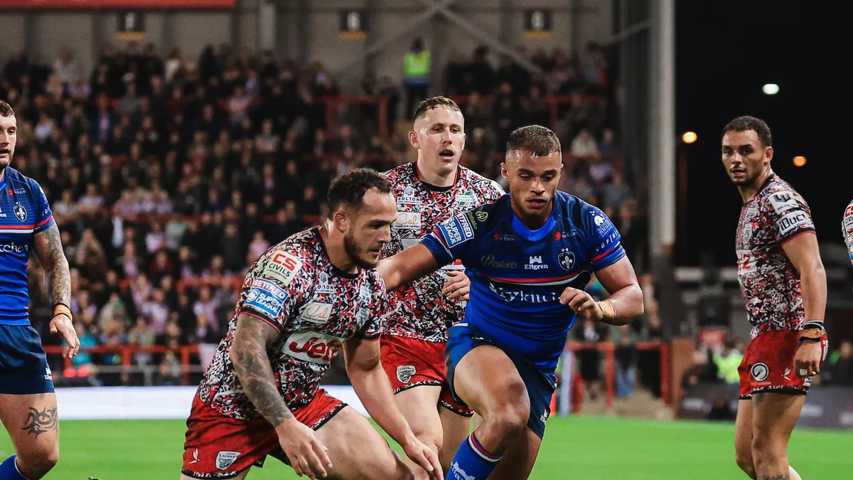 Super League play-offs: Wigan, Leeds, Wakefield, Leigh, Warrington, Hull KR do battle