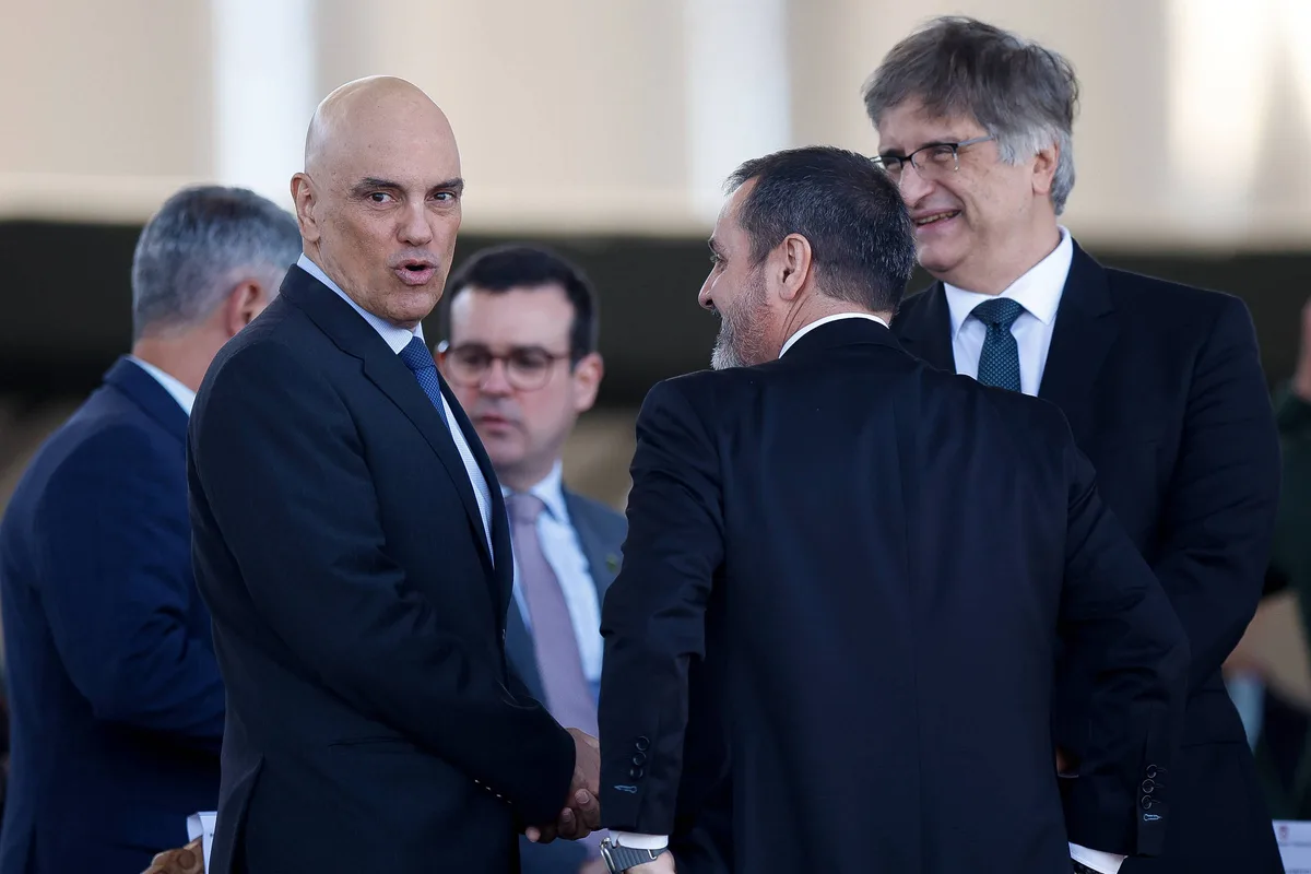 Implicação de Moraes e Gonet é inédita e torna responsabilização incerta, dizem especialistas
