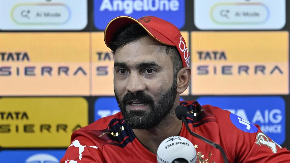 Dinesh Karthik perfect candidate to become CSK coach, says Matthew Hayden