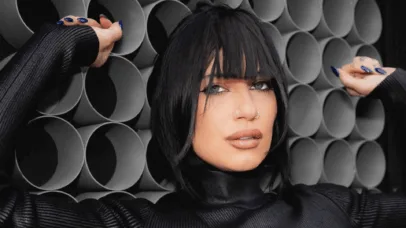 Clau revela por que seu primeiro álbum demorou 10 anos para acontecer