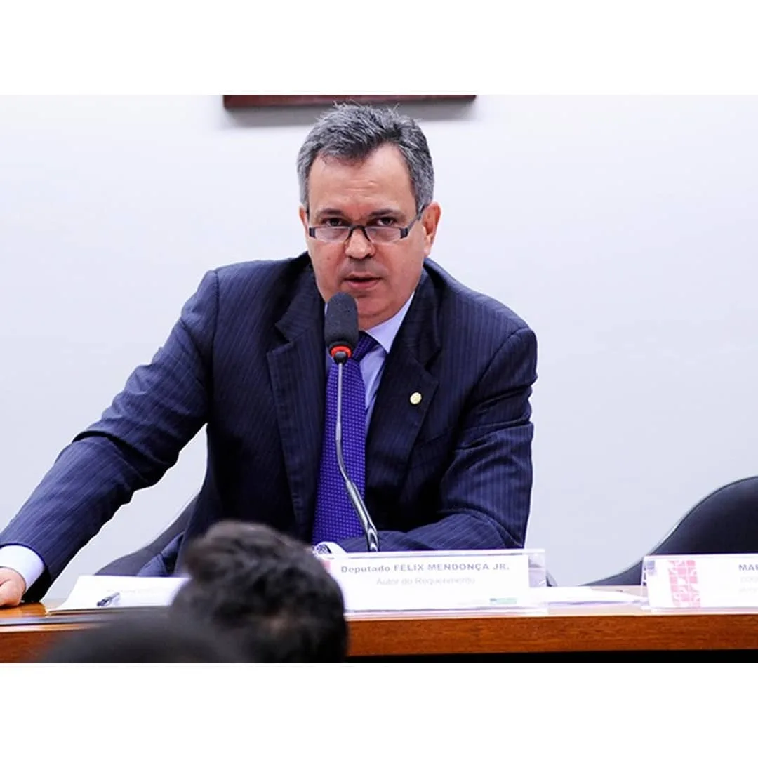 Felix Mendonça (PDT) é reeleito deputado federal pela Bahia com 60.159 votos