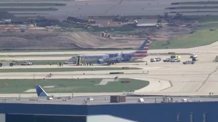 Pasajeros de American Airlines vivieron momentos de tensión tras un aterrizaje de emergencia en Chicago