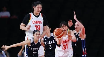 Zhang Ziyu, a adolescente chinesa de 2,2 metros que já faz sonhar a WNBA
