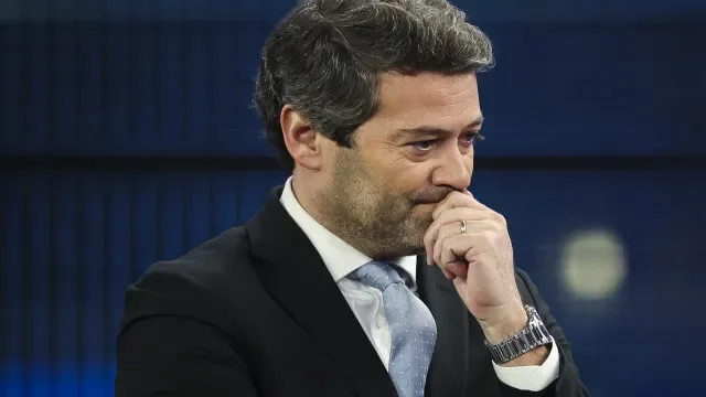 Encenada alegada invasão ao gabinete? Ventura responde: "Disparate"